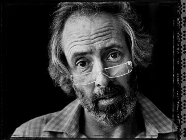 Academy Award-winning screenwriter, Robert Towne, poses during a 1981 Los Angeles, California, photo portrait session. Towne won the Academy Award for his "Chinatown" original screenplay.